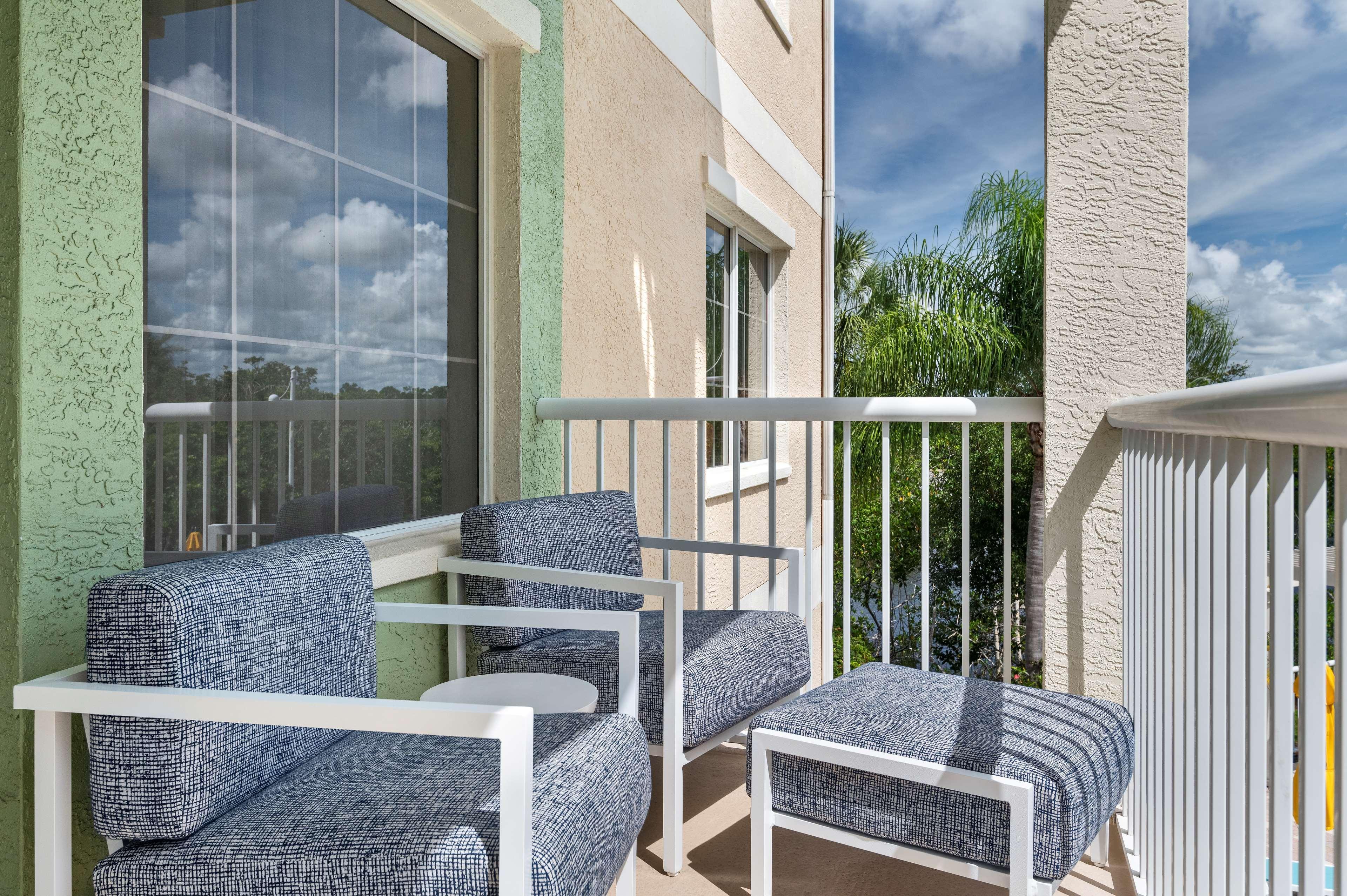 Doubletree Suites By Hilton Naples Naples Park Екстер'єр фото