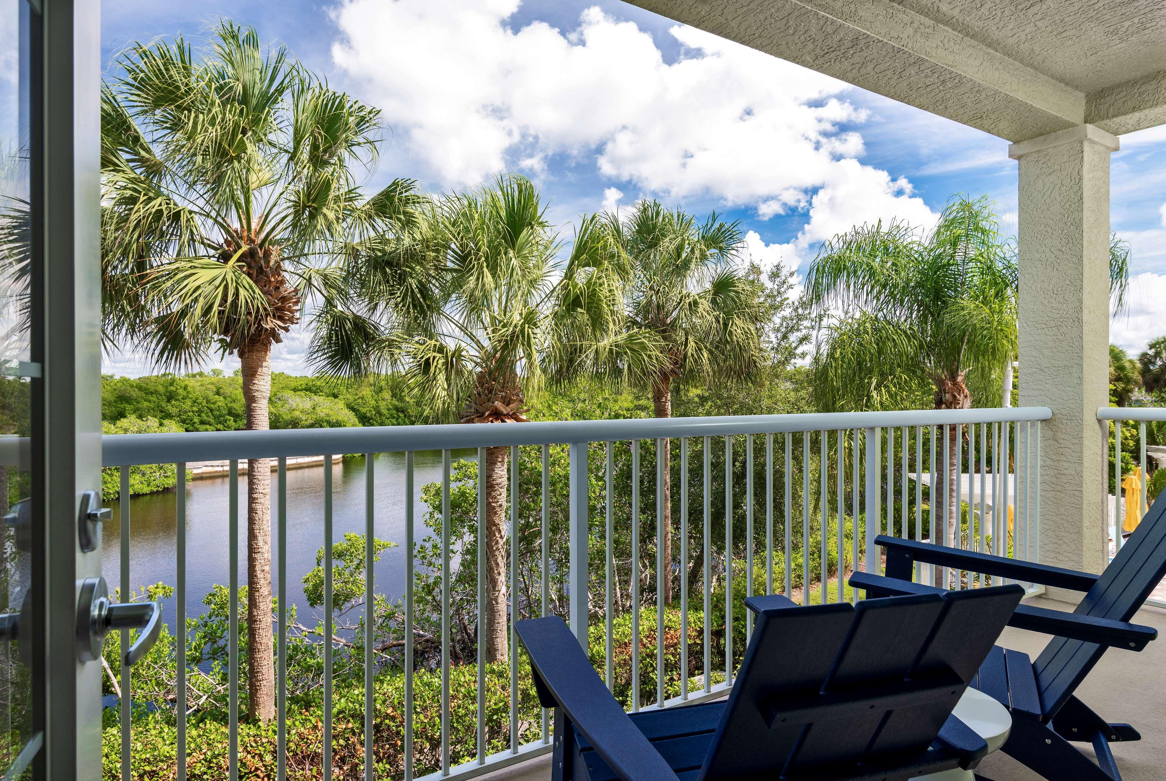 Doubletree Suites By Hilton Naples Naples Park Екстер'єр фото