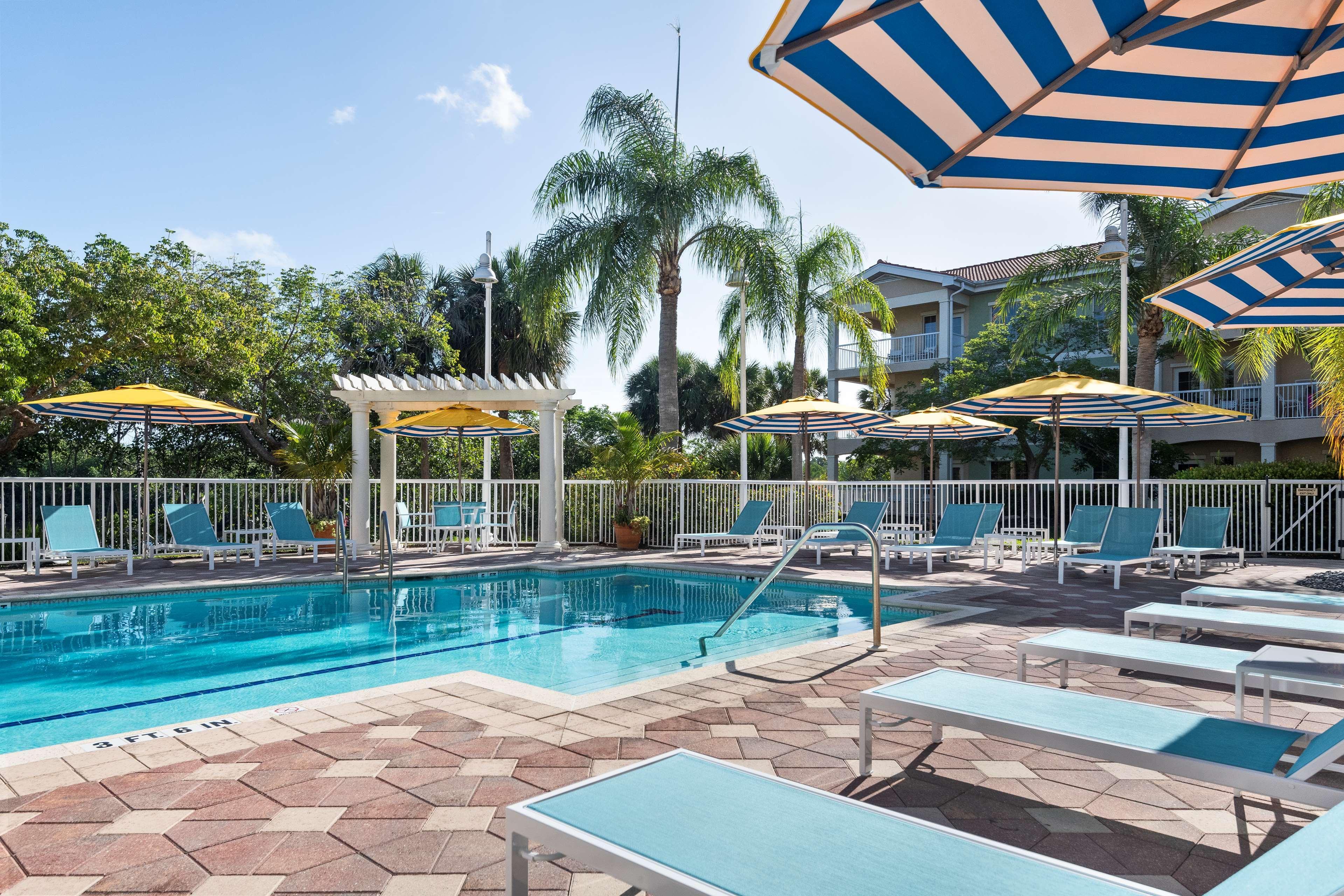 Doubletree Suites By Hilton Naples Naples Park Екстер'єр фото