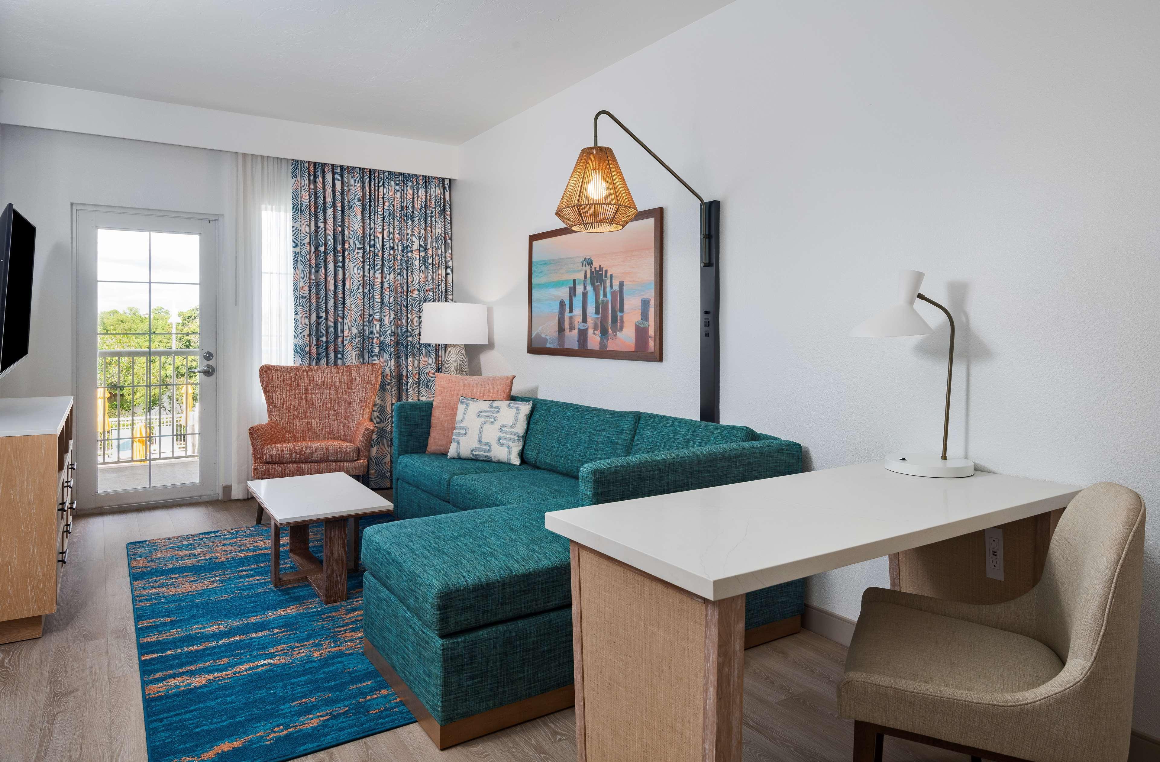 Doubletree Suites By Hilton Naples Naples Park Екстер'єр фото
