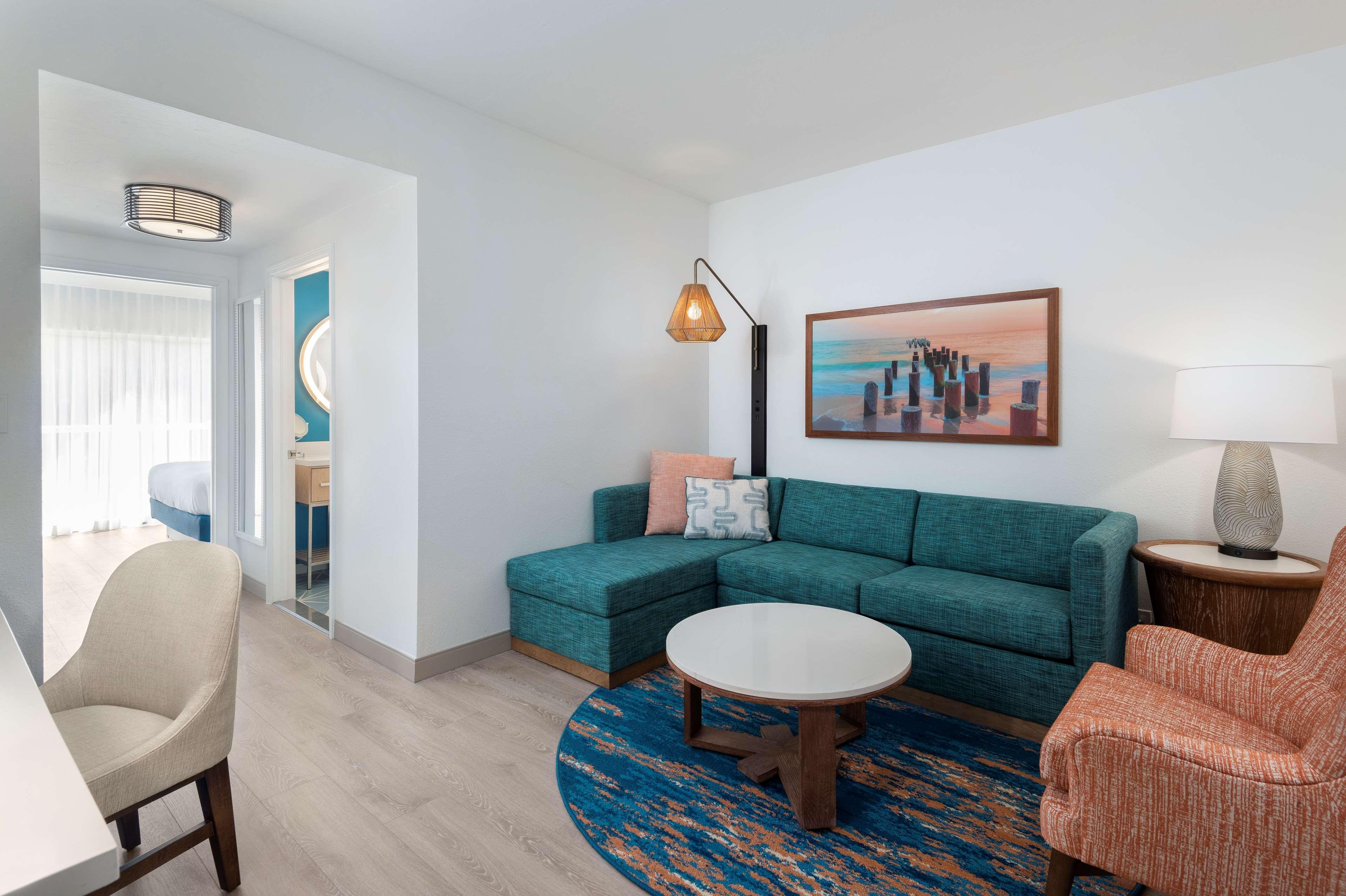 Doubletree Suites By Hilton Naples Naples Park Екстер'єр фото