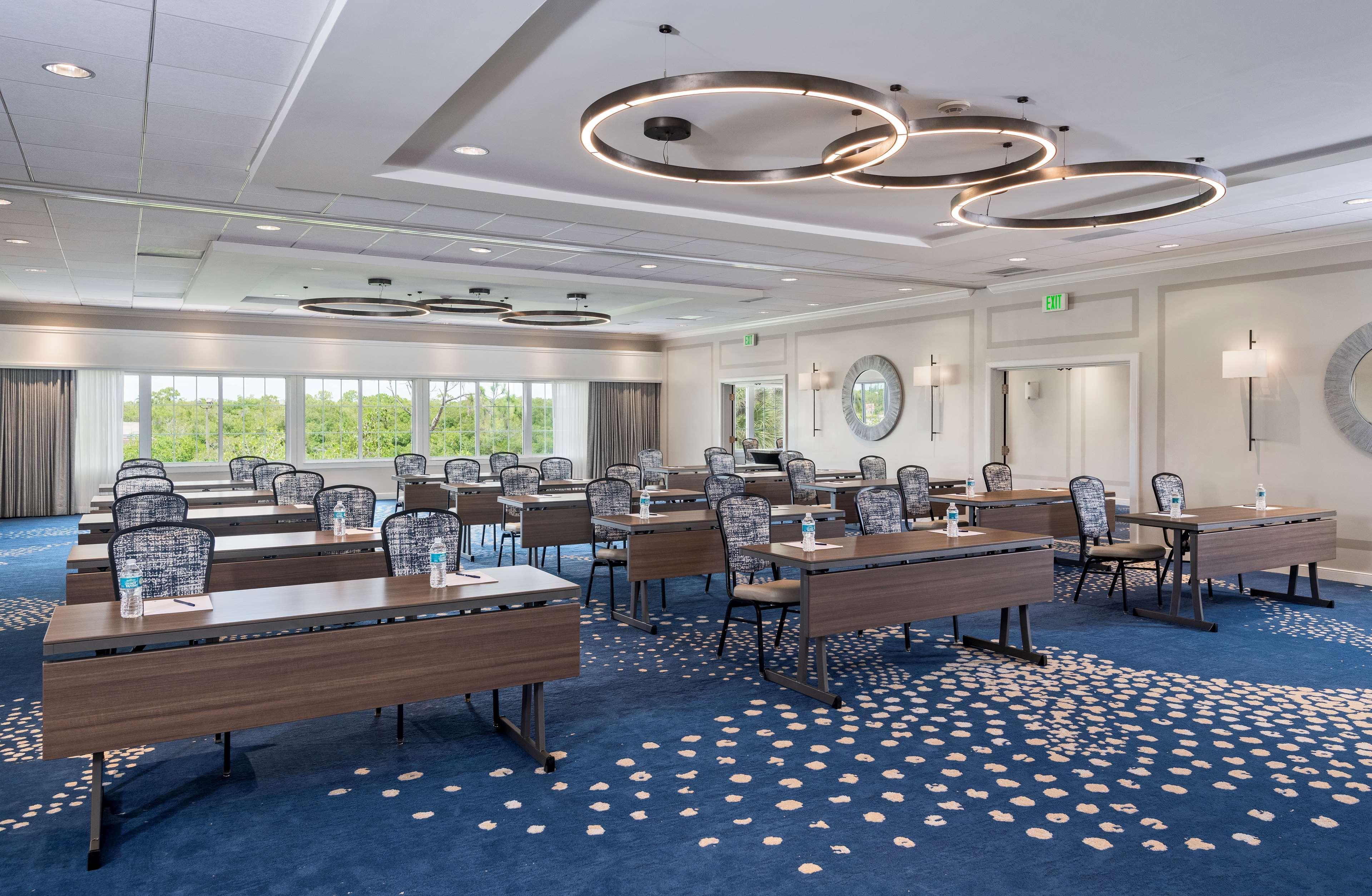Doubletree Suites By Hilton Naples Naples Park Екстер'єр фото