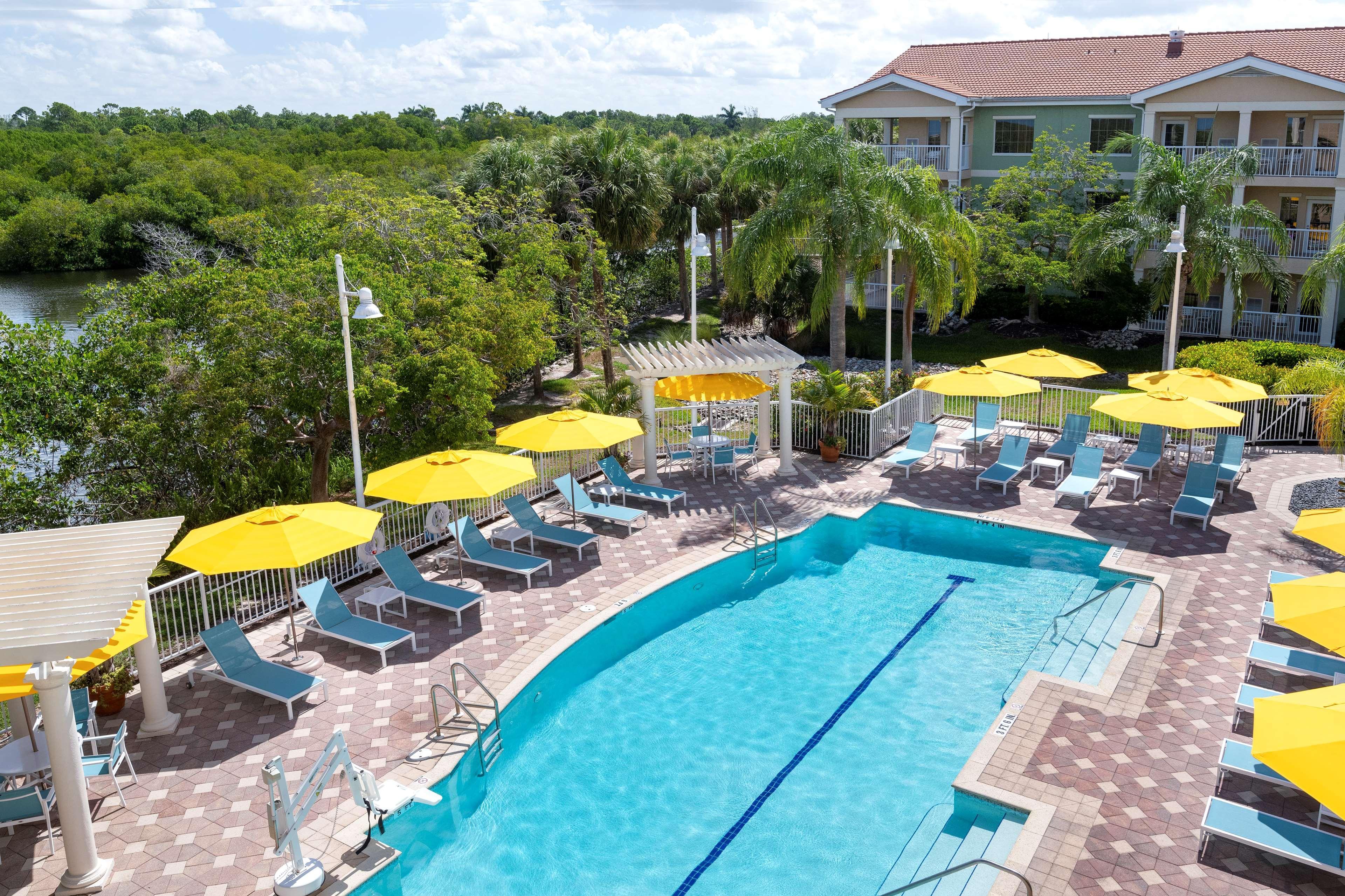 Doubletree Suites By Hilton Naples Naples Park Екстер'єр фото