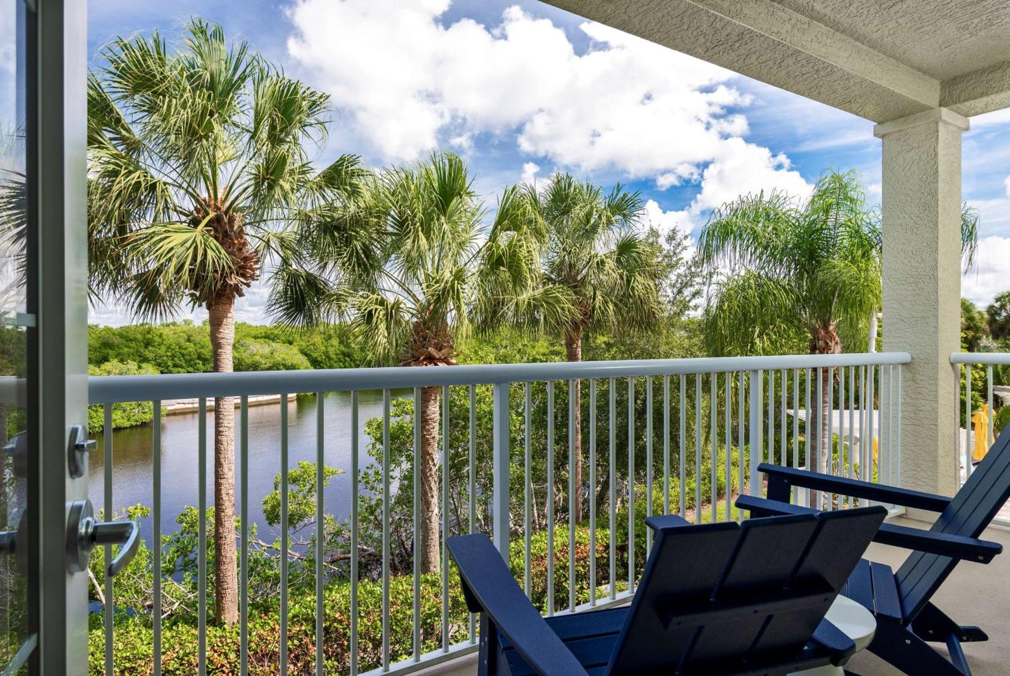 Doubletree Suites By Hilton Naples Naples Park Екстер'єр фото